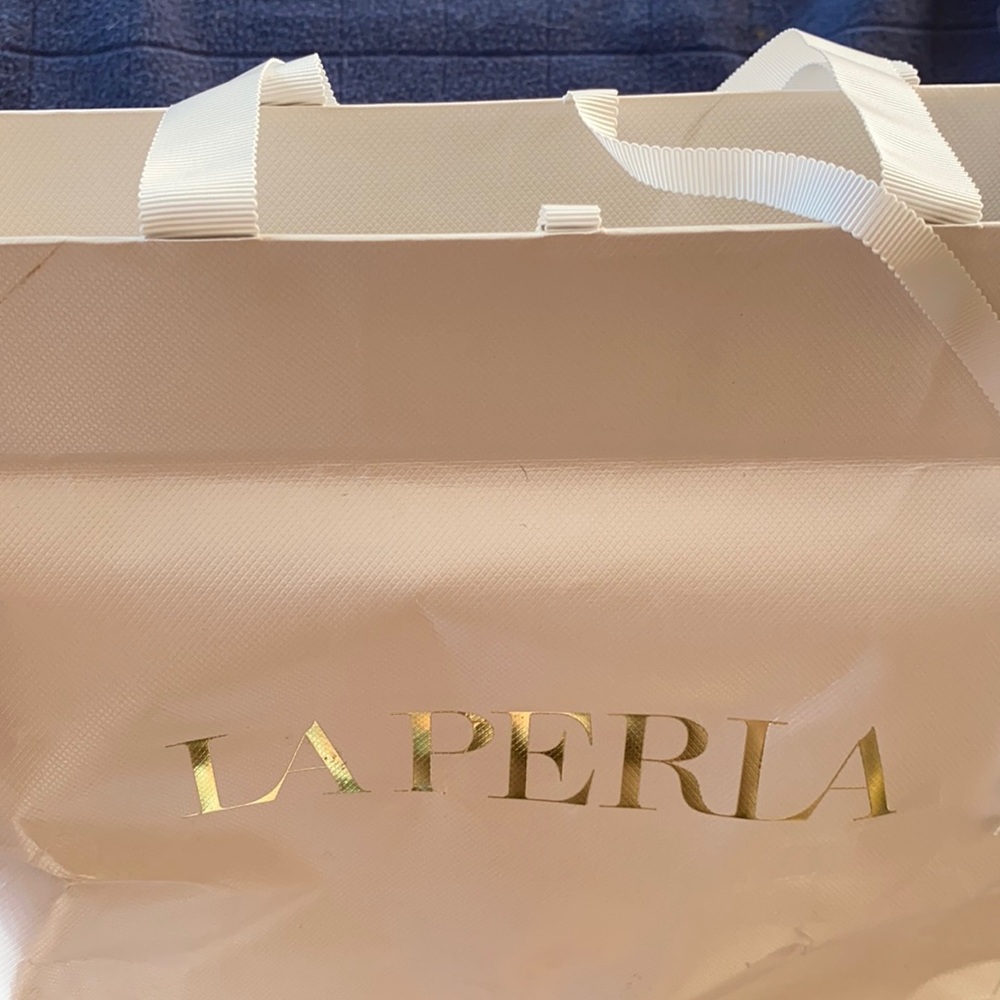 La Perla Lingerie; a complete set; black lace.